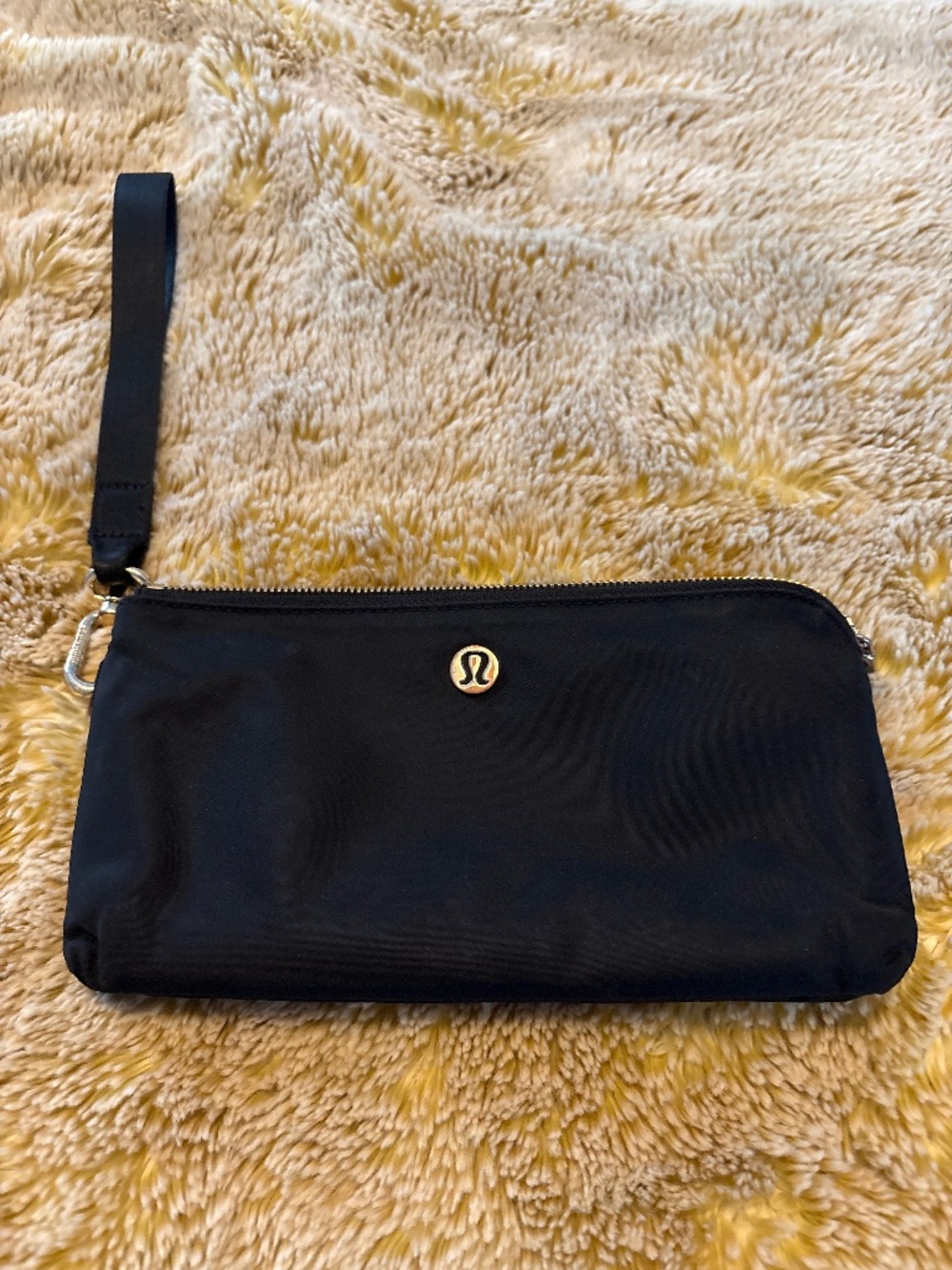 Lululemon Curved Wristlet